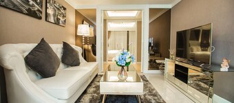 State Tower Silom By Haloth