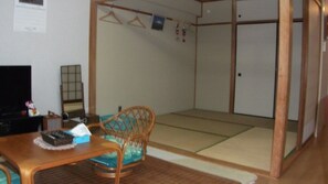 家庭客房 (Japanese Western Style) | 獨特設計、獨特裝修、書桌、手提電腦工作空間