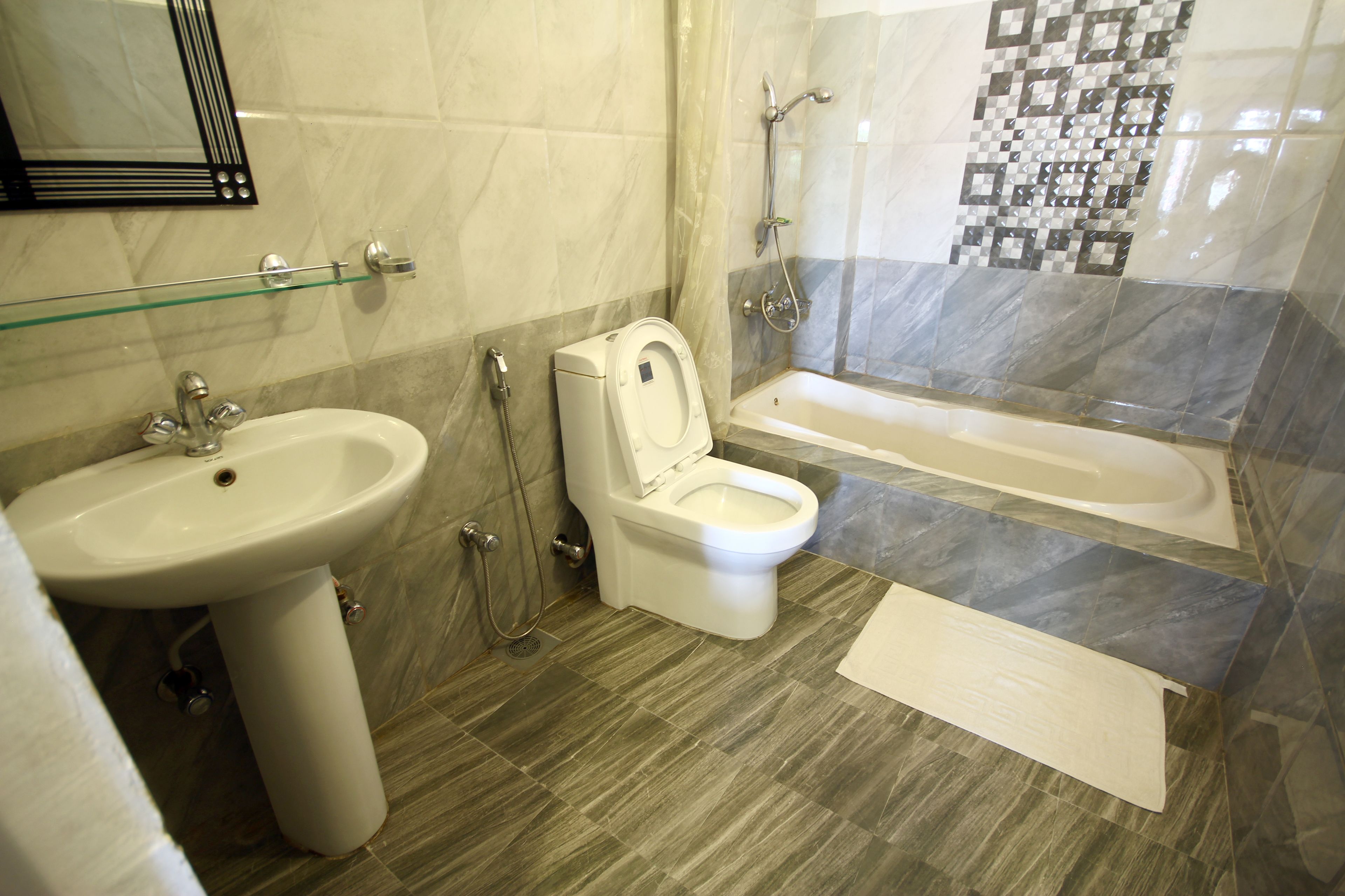 family room | bathroom | free toiletries, hair dryer, towels