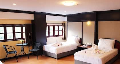 13 Coins Tower Hotel Ratchada