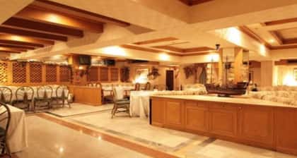 13 Coins Tower Hotel Ratchada