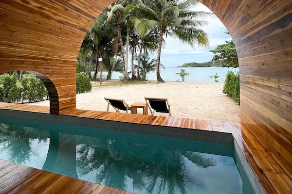 Beach Front Pool Villa (No Pet Allowed) | Terrace/patio