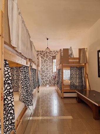 Shared Dormitory | Free WiFi, bed sheets