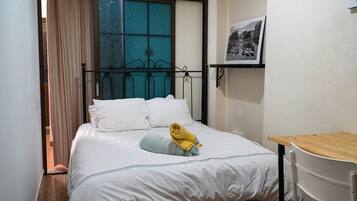 Free WiFi, bed sheets