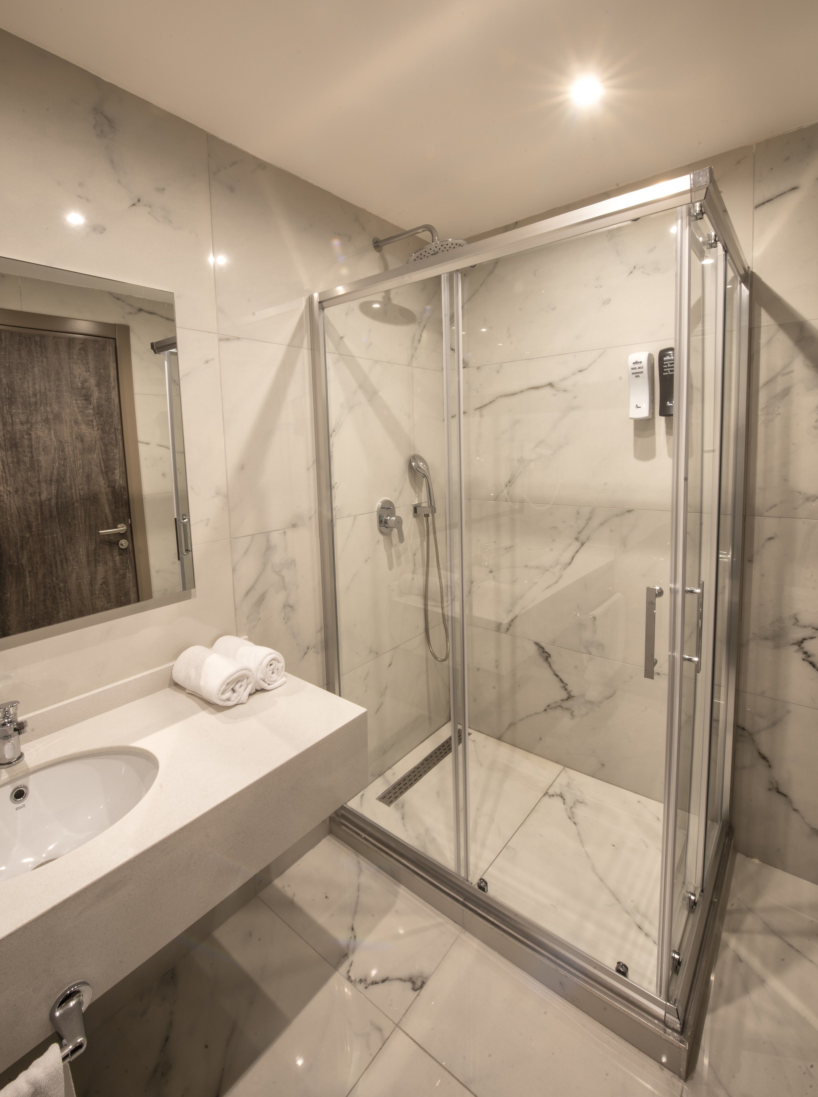 standard double room, non smoking, garden view | bathroom shower