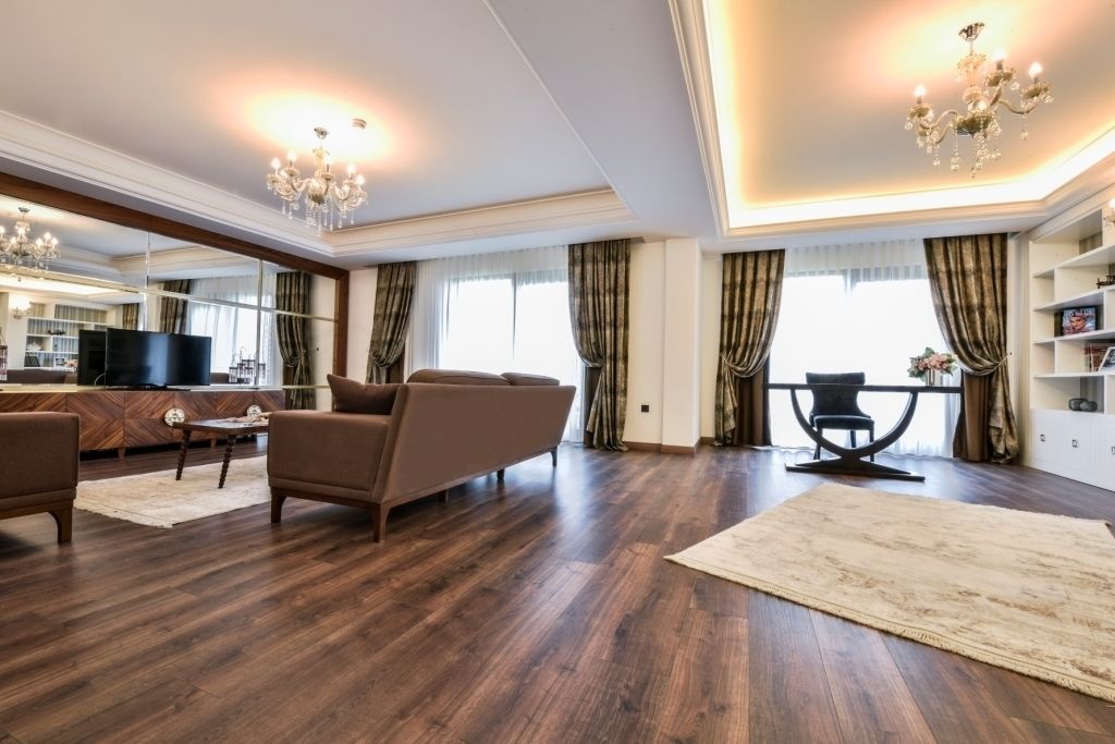 royal suite, 1 queen bed with sofa bed, jetted tub | view from room