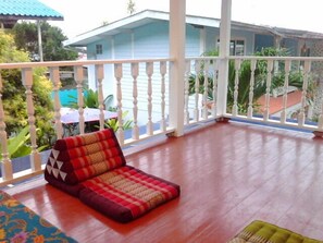 Ban Similan  | Balcony - Sukkeebeach Kohlarn Resort (Koh Lan)