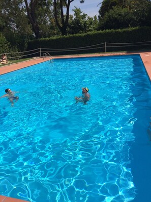 Außenpool (je nach Saison geöffnet)