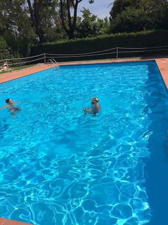 Alberca al aire libre por temporada