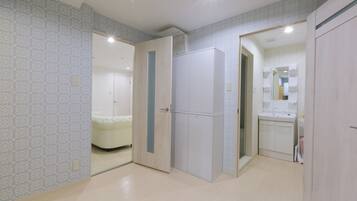 5 間睡房、書桌、免費 Wi-Fi