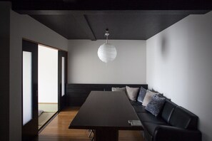 Huis (Private Vacation Home) | Woonkamer