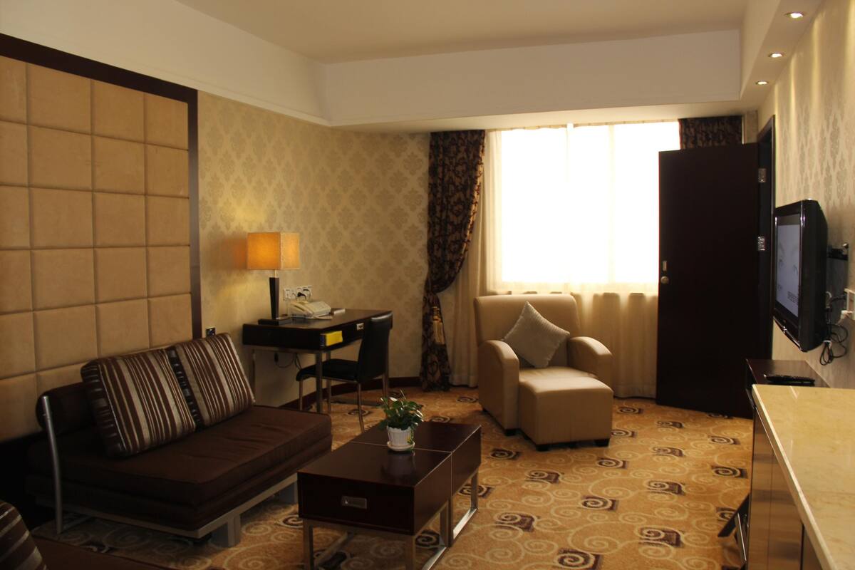 Superior Suite | Living area | LCD TV