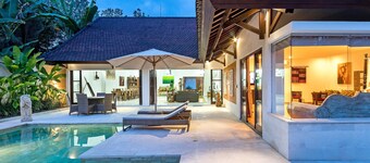 Villa Candi Kecil Empat by Villa Finder