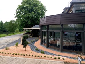 مدخل المنشأة