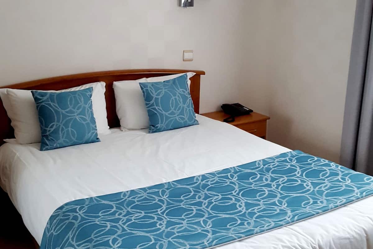standard double room | free wifi