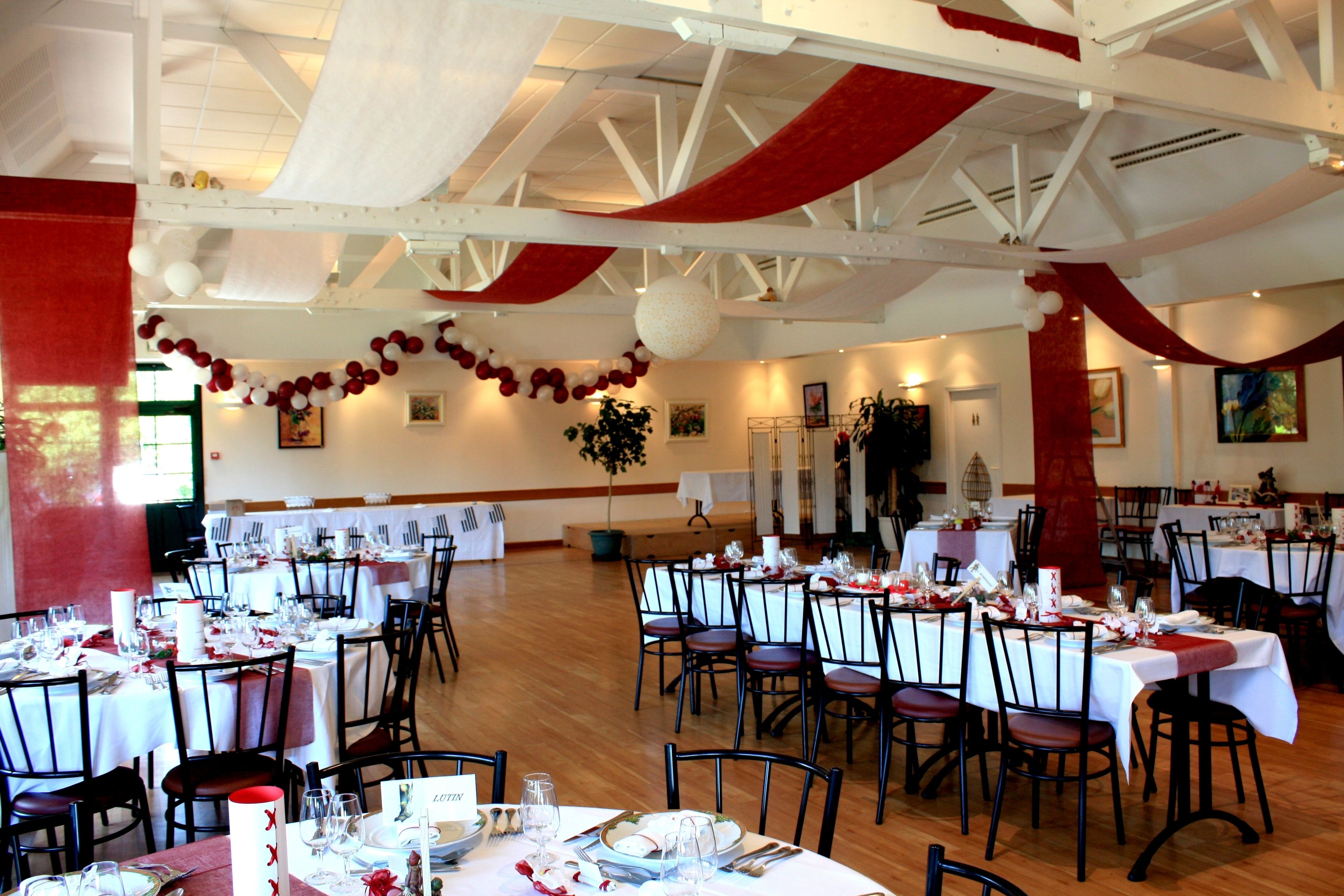 lunch and dinner served, french cuisine