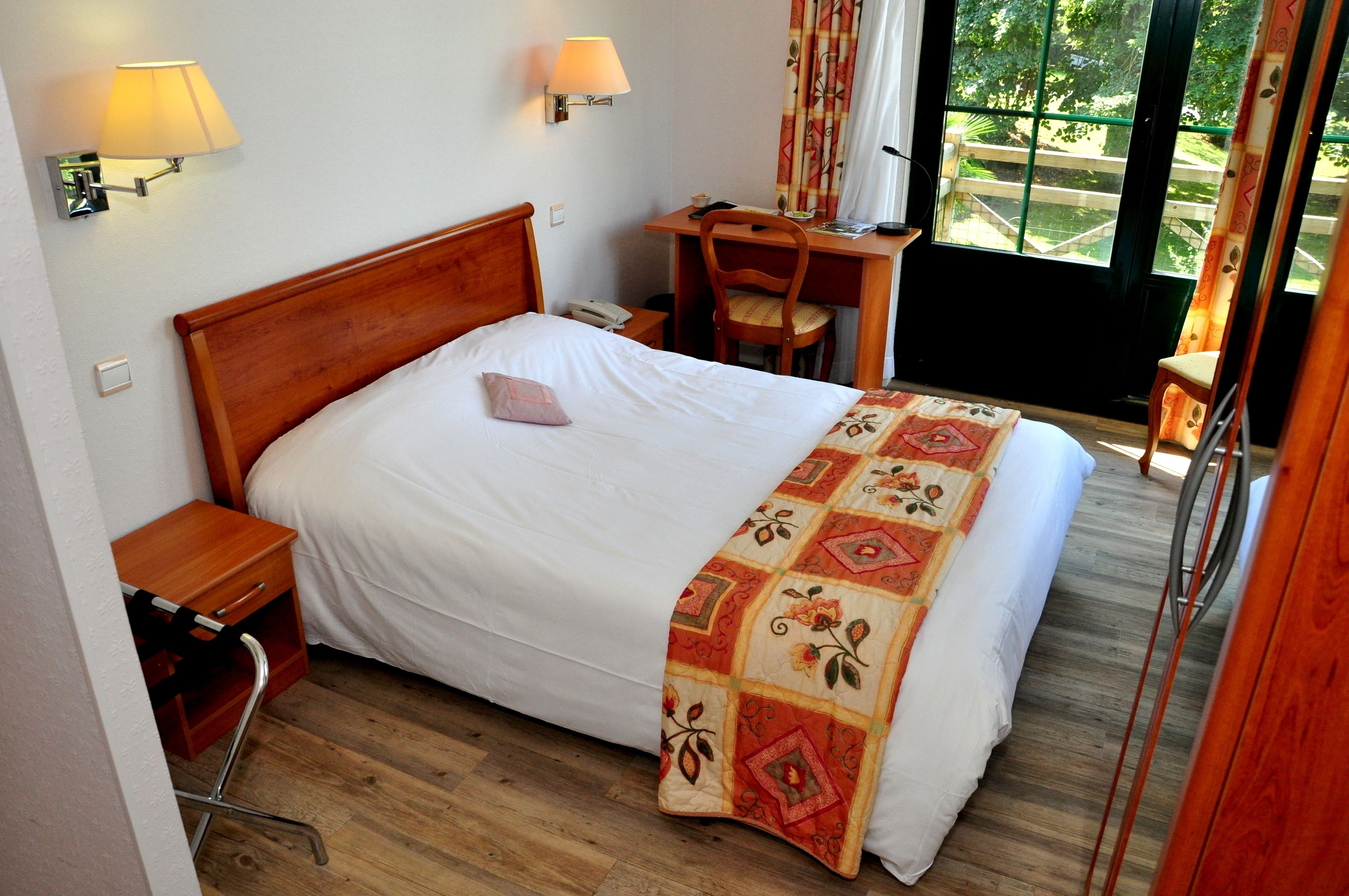 standard double room | free wifi
