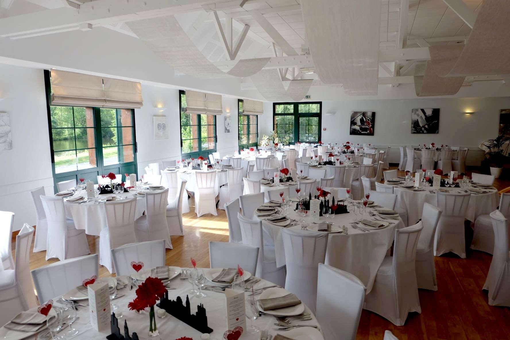 lunch and dinner served, french cuisine