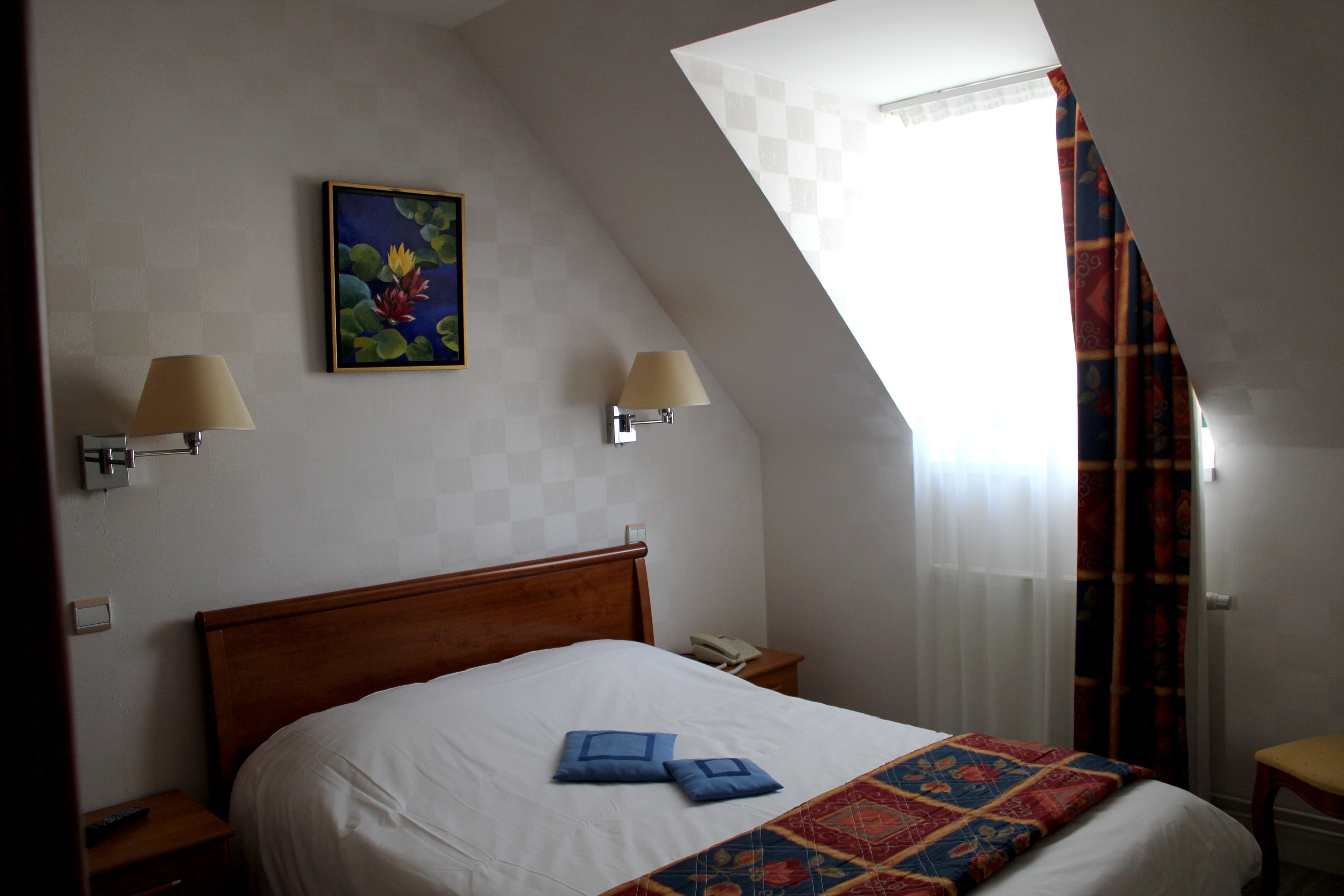 standard double room | free wifi