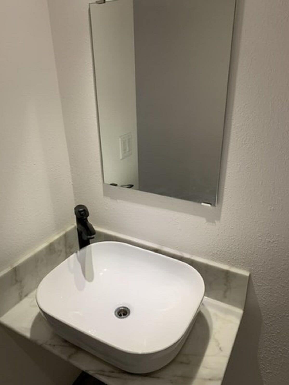 shower, free toiletries, towels