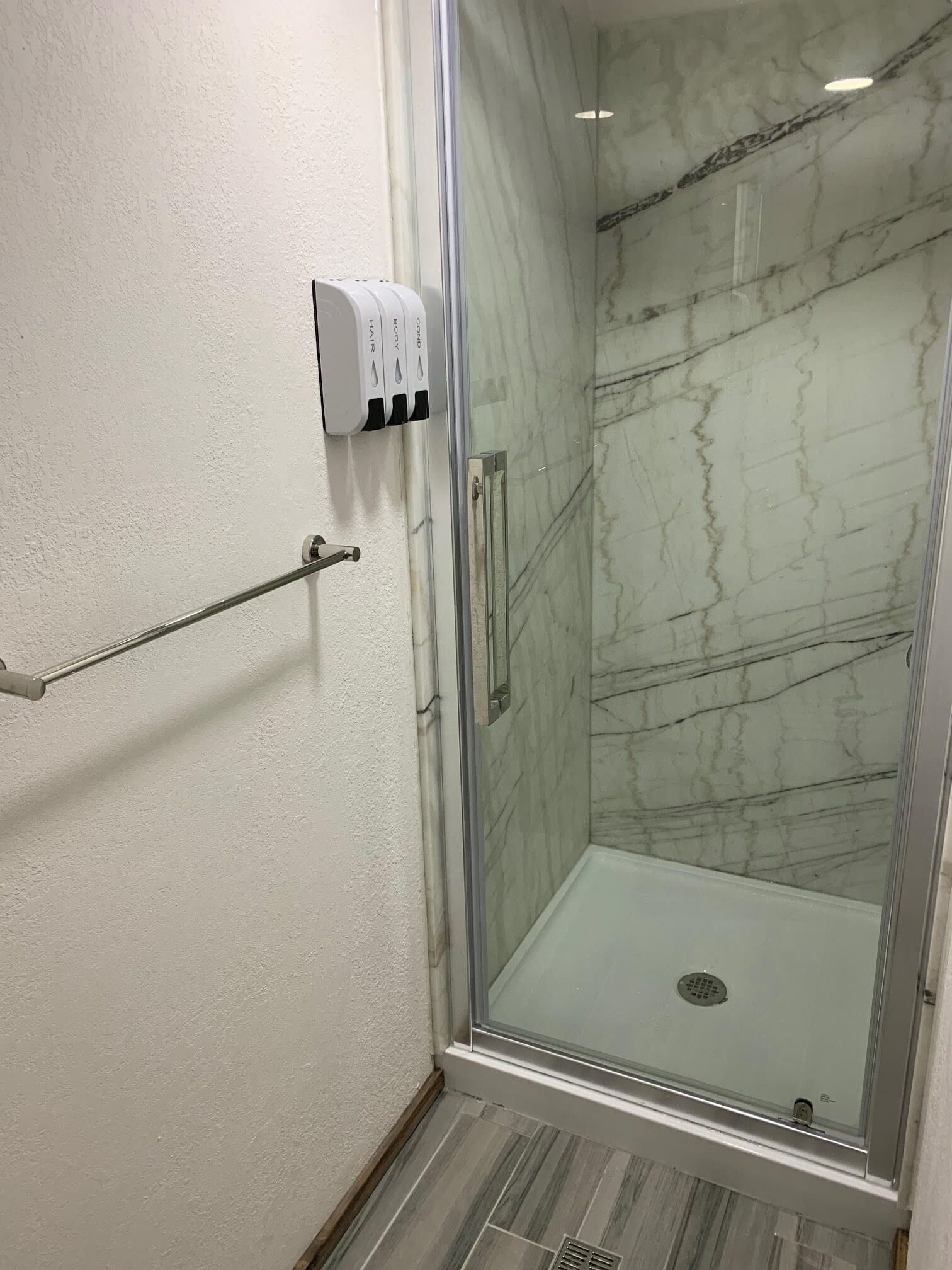 shower, free toiletries, towels