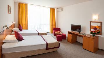 Standard Double Room, Balcony | Minibar, cribs (free), WiFi (free)