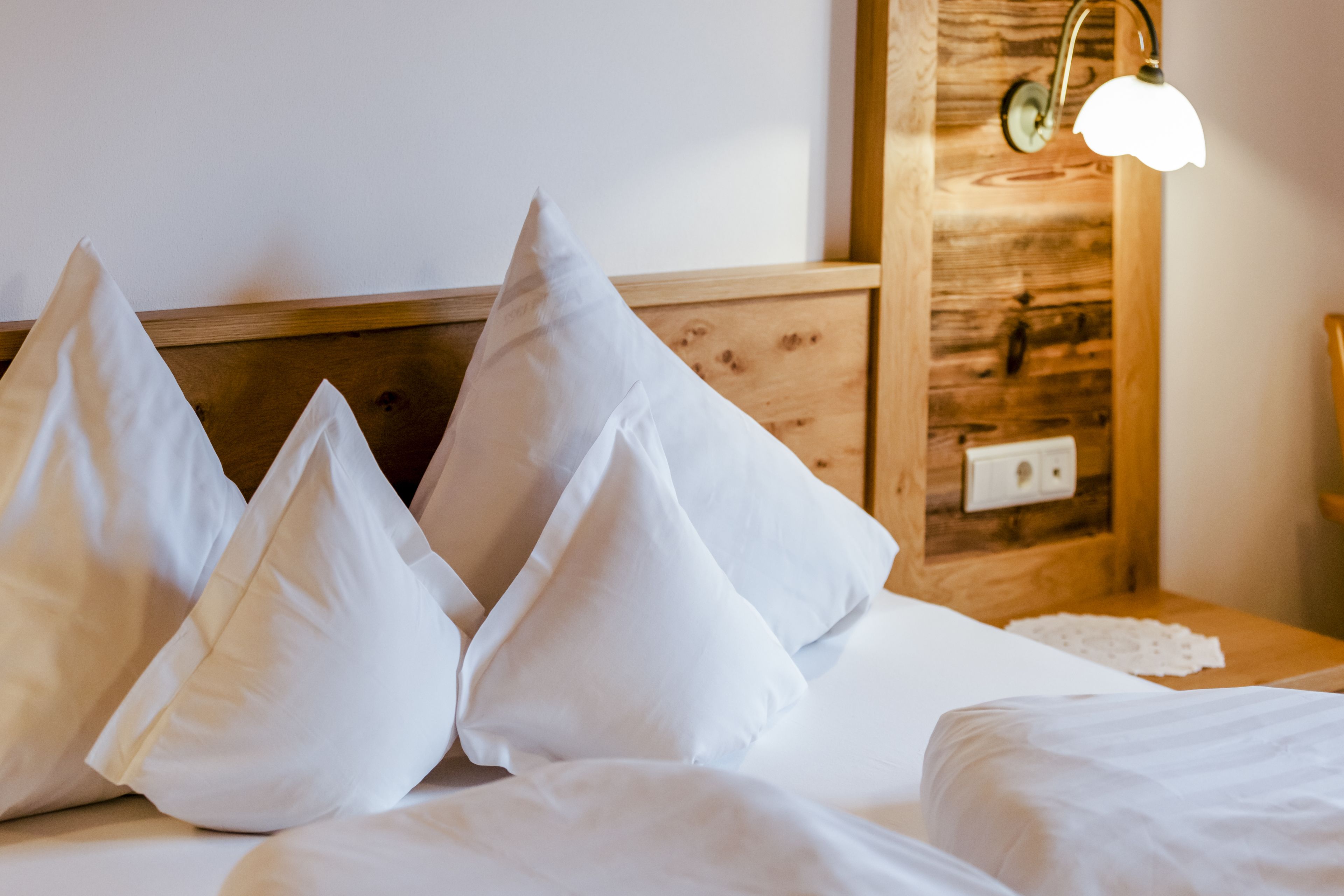 hypo-allergenic bedding, in-room safe, desk, blackout curtains