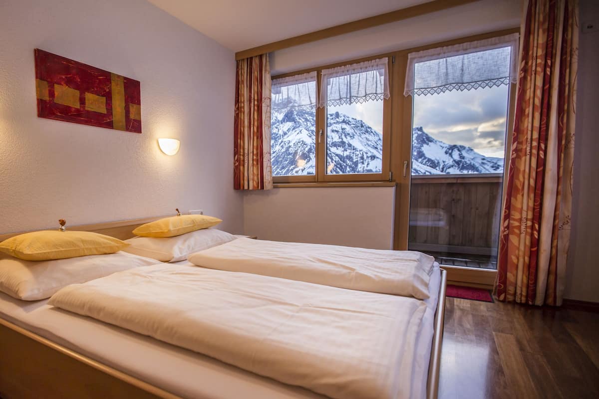 Appartement Panoramique, 3 chambres, vue montagne, cÎté montagne