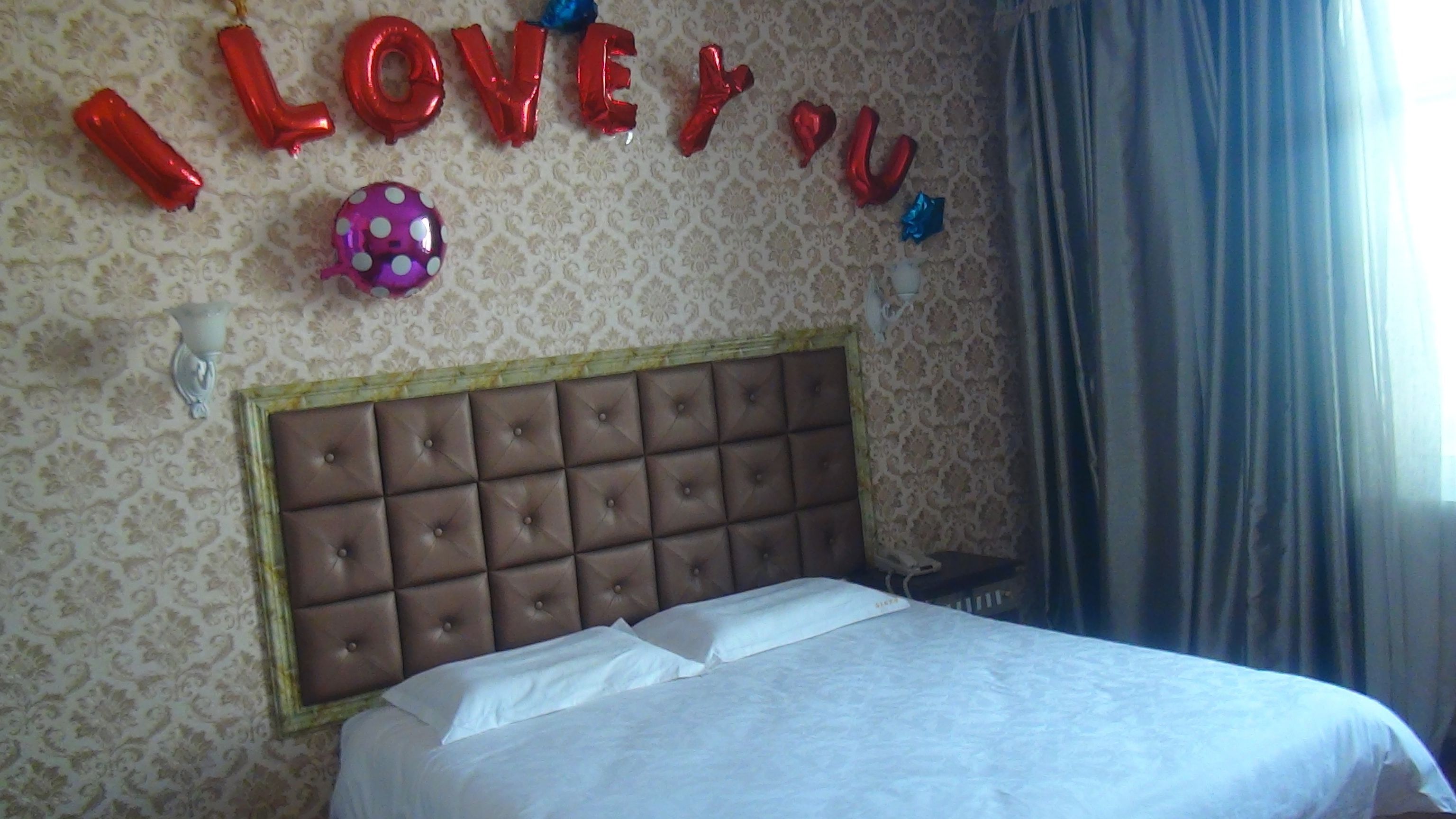 business suite | 1 bedroom, premium bedding, in-room safe, desk