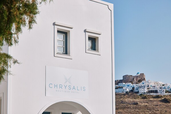 Front of property - Chrysalis Boutique Hotel (Astypalaia)