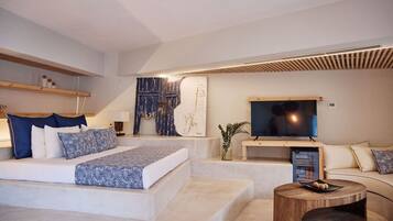 Luxury Suite with Panoramic Sea View | Egyptian cotton sheets, hypo-allergenic bedding available