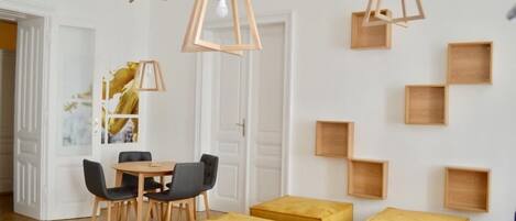 Télévision à écran plat