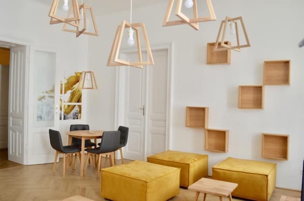 Flat-screen TV - Sweet Living Naschmarkt (Vienna)