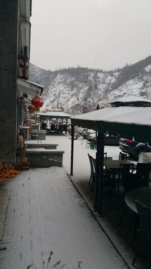 Balcony - Beijing Ju Man Yuan Triditional Hotel (Miyun)