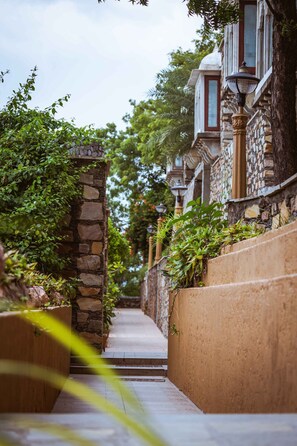 Building design - Yaan Wellness Retreat (Udaipur)