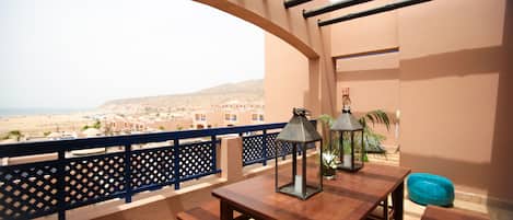 Departamento, 2 habitaciones | Balcón