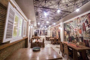 Breakfast, lunch, dinner served; international cuisine 