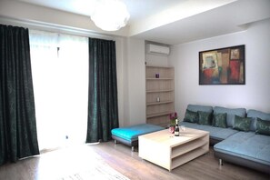 Family Suite, 1 Double Bed with Sofa bed, Sea View