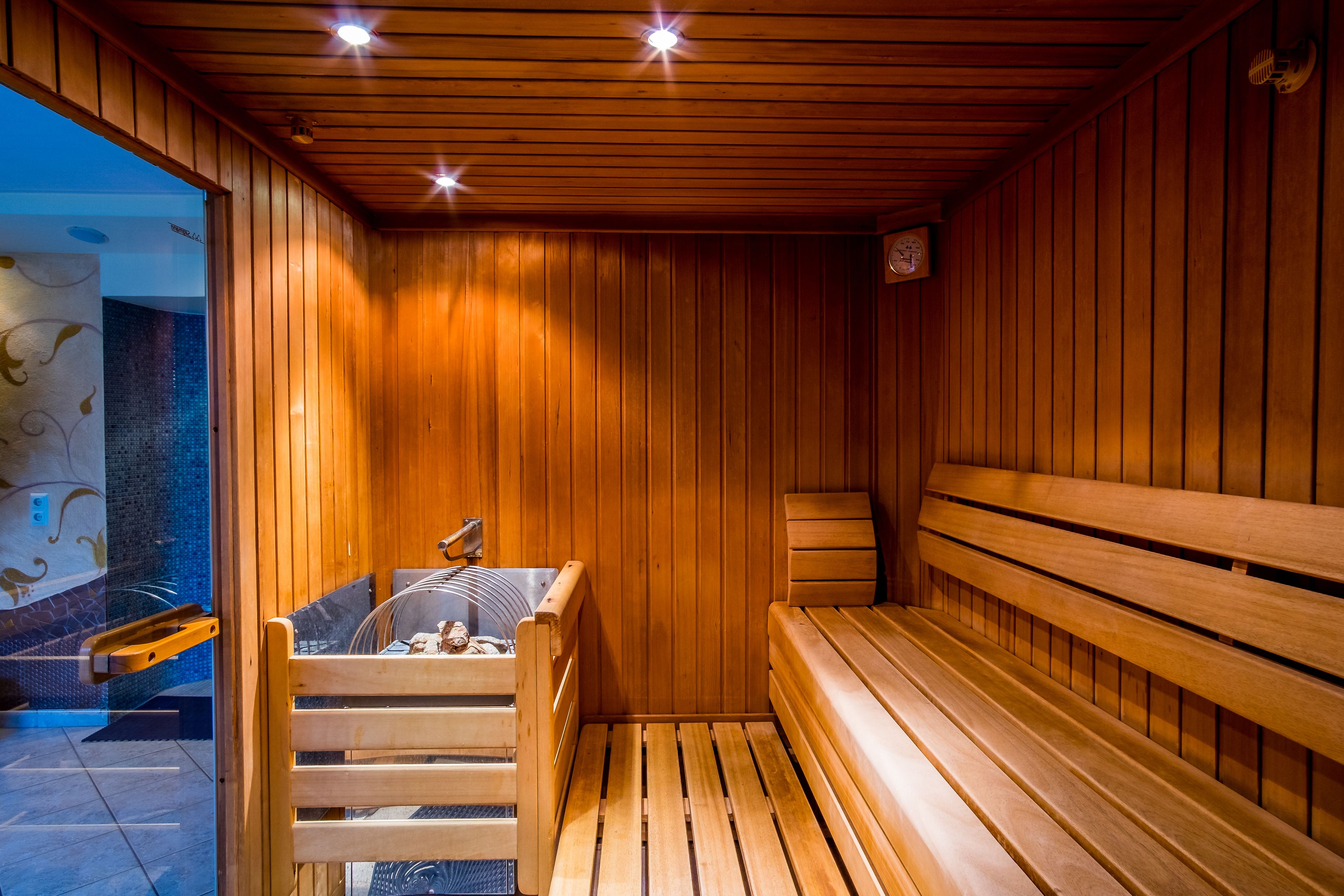 sauna, body treatments, body wraps, facials, massage/treatment rooms