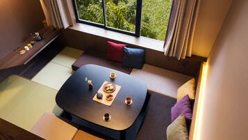 Traditional-Zimmer (Japanese Style, with Loft, FA4) | Minibar, Zimmersafe, kostenloses WLAN
