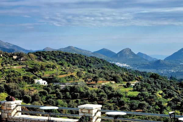 Suíte superluxo (Helen of Troy) | Vista da propriedade