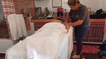Massage dans la chambre