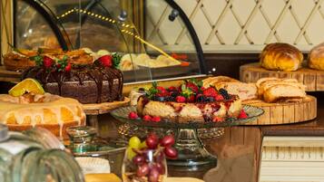 Desayuno buffet incluido todos los días