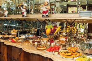 Desayuno buffet incluido todos los días 
