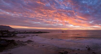 Clifton Spectacular Ocean View Apartment