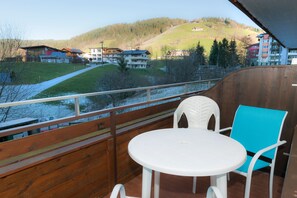 Departamento estándar (Ingenieur Hochmut-Str. 116) | Balcón