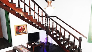 Staircase - Trips Hostel (Cabo Frio)