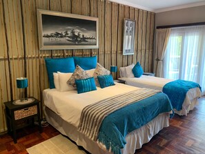 Minibar, individually decorated, individually furnished, free WiFi - Safari Bed & Breakfast (Mbombela)