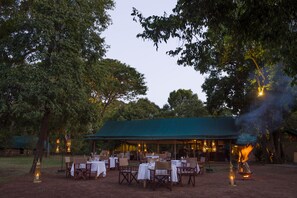 Tägliches inbegriffenes Frühstücksbuffet