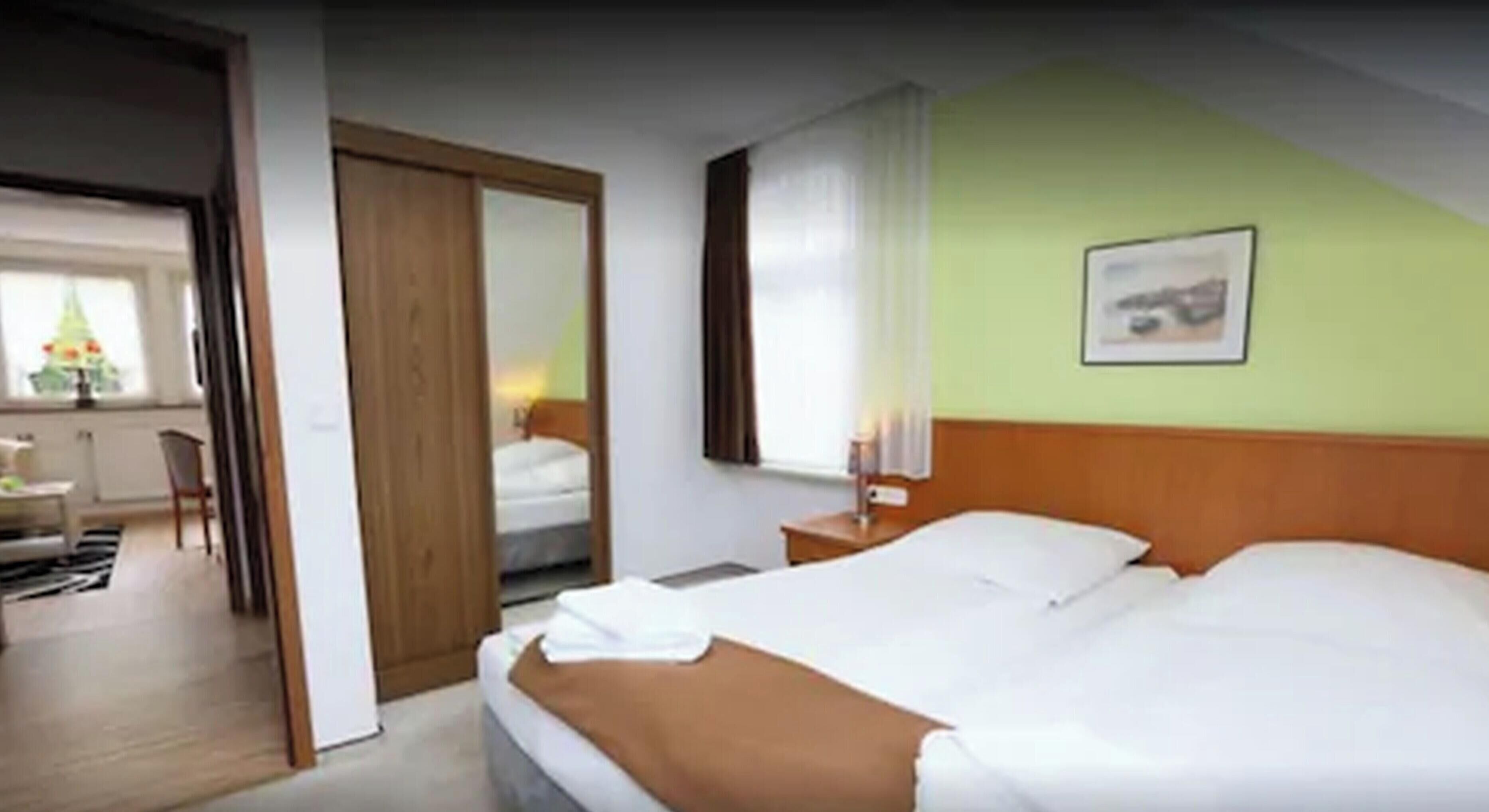 In-room safe, desk, soundproofing, iron/ironing board